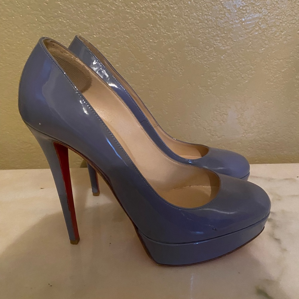Size 8 purple Christian Louboutin heels